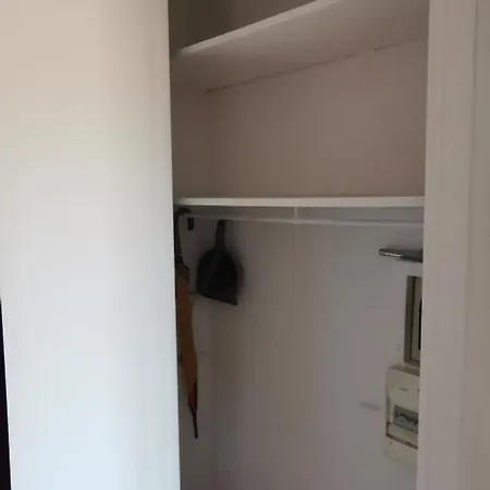 Cosy Proche Des Plages De Golfe Juan 아파트 *