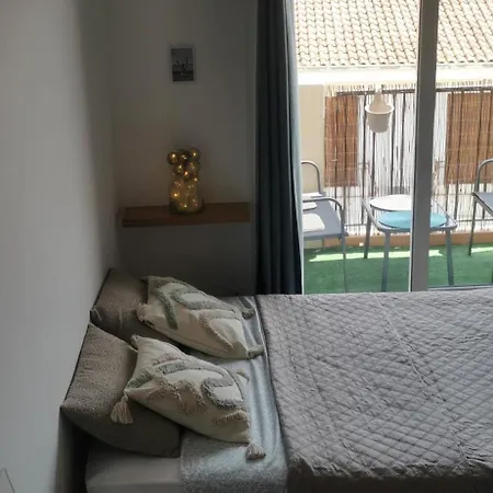 Cosy Proche Des Plages De Golfe Juan *